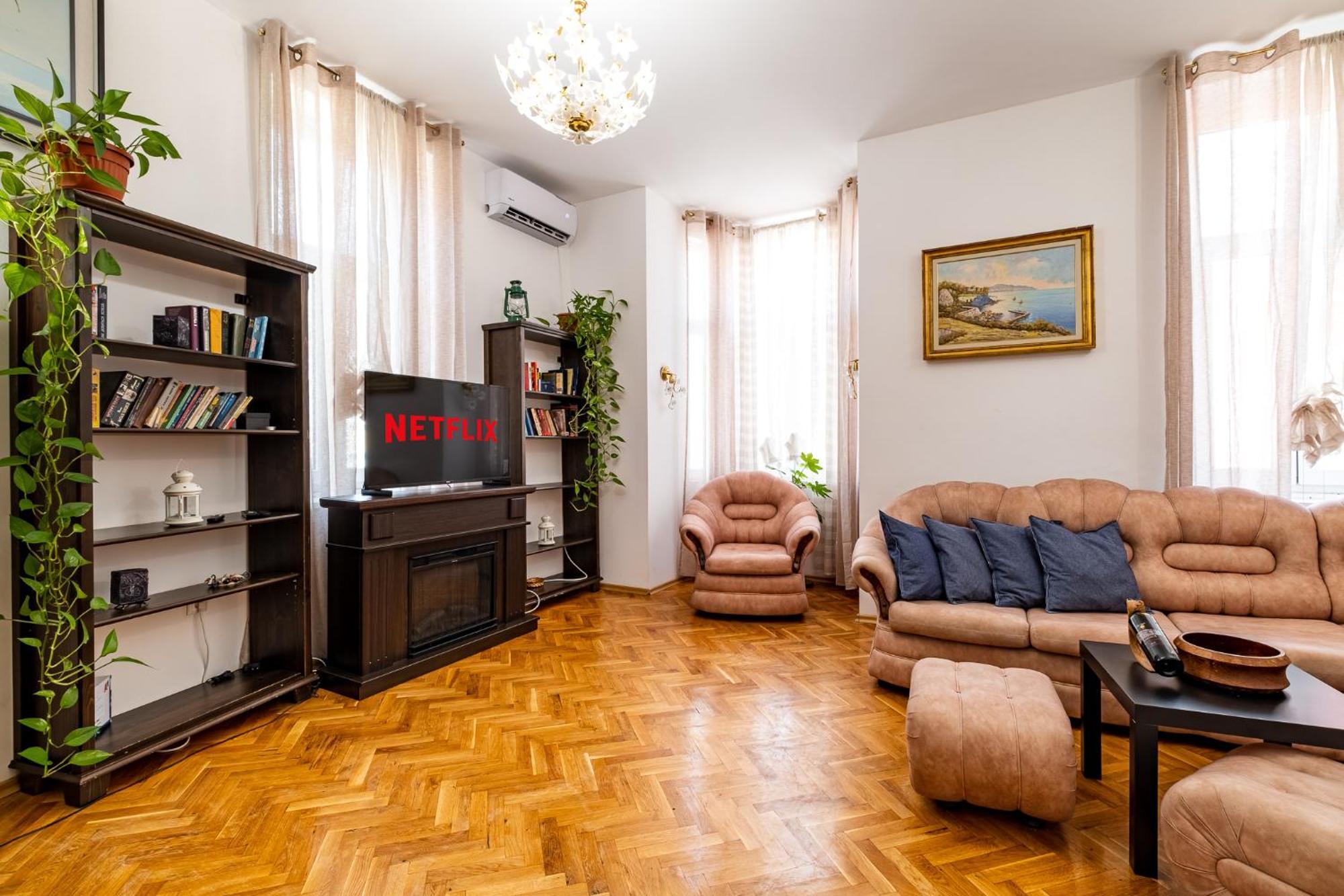 Aristocratic 2Bdrm Central Apartment Βάρνα Εξωτερικό φωτογραφία